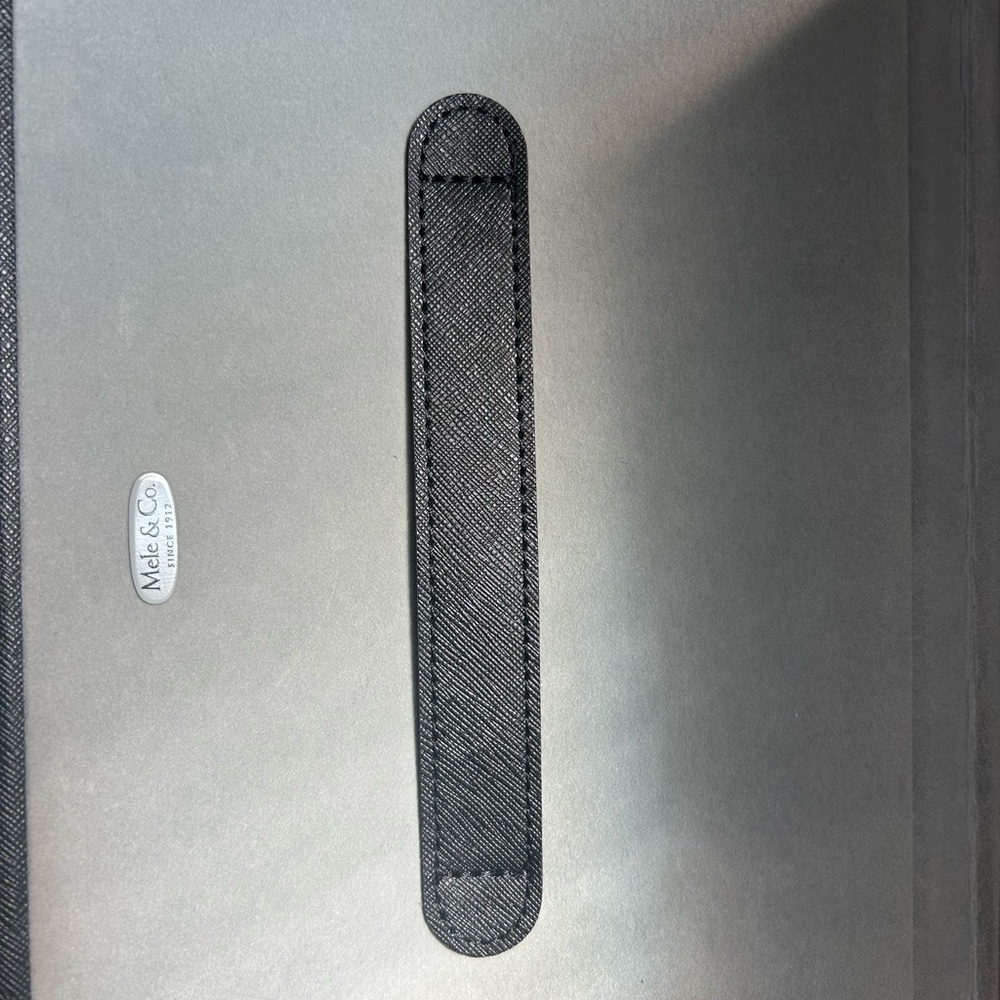 Mele & Co. Parker Watch Box - Picture 10 of 10